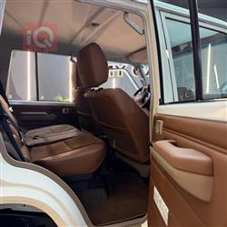 تۆیۆتا لاند کرۆزەر 70